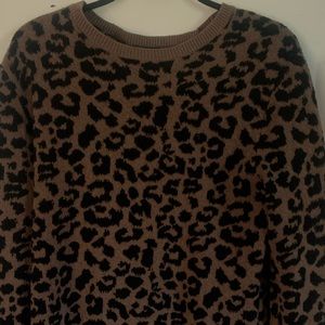 100% Wool Leopard Print Sweater Le31 Size Small